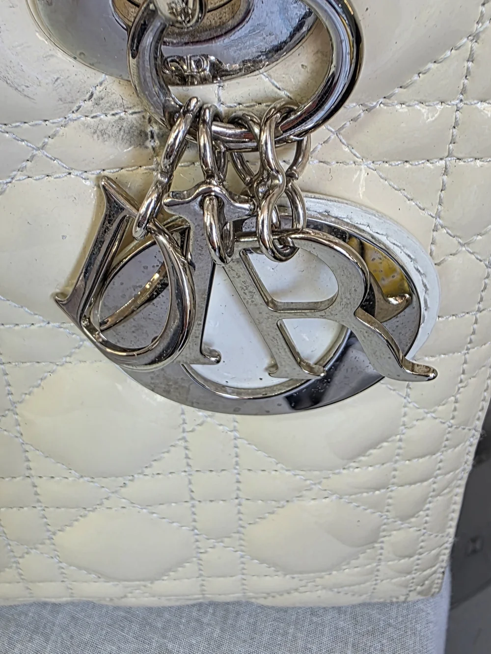 Christian Dior Patent Cannage Large Lady Dior - Picture 8 of 15